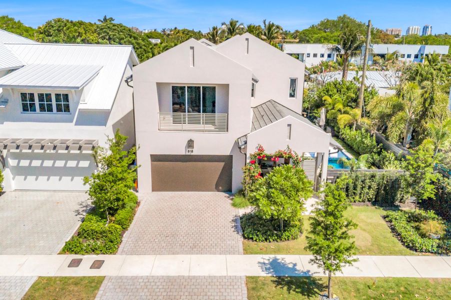 618 NE 15th AVE-92