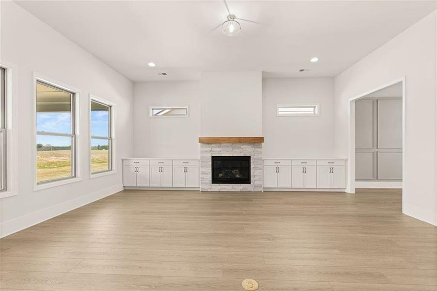 Spacious, unfurnished interior of a new home in Soleil Summit Chase, Snellville (Image 6).