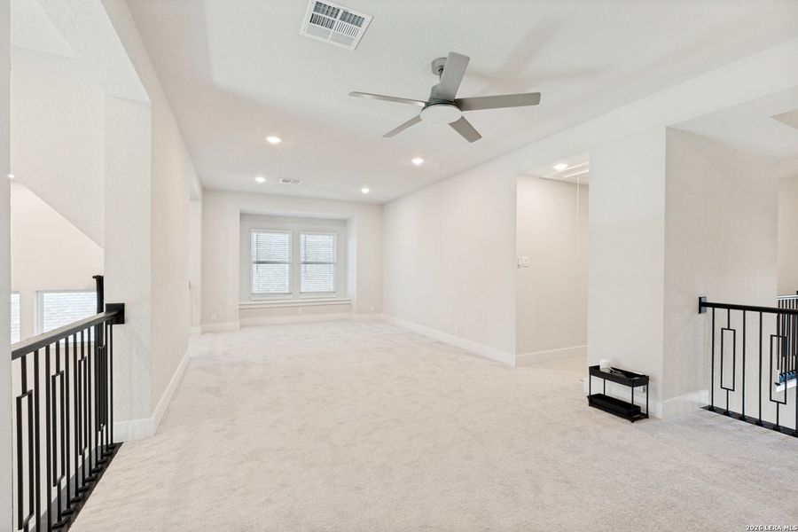 Spacious, unfurnished interior of a new home in Ventana, Bulverde (Image 45). Spacious, unfurnished interior of a new home in Ventana, Bulverde (Image 45).