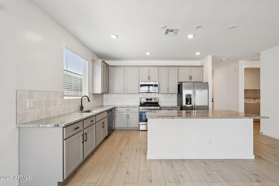 12-web-or-mls-W Bajada Rd-S0410-012 12-web-or-mls-W Bajada Rd-S0410-012