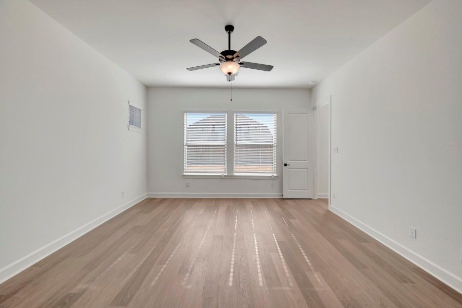 Spacious, unfurnished interior of a new home in Brookewater 55’ Homesites, Rosenberg (Image 34).