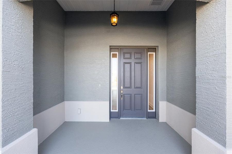 Exterior details and patio area of a home in , Ocala (Image 4).