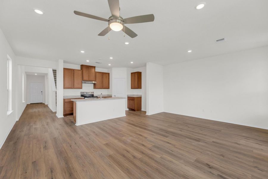 Image 39 of a home in Sonterra - Cool Water.