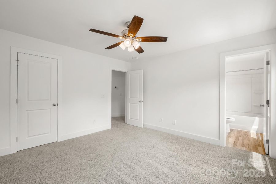 Spacious, unfurnished interior of a new home in , Albemarle (Image 29).