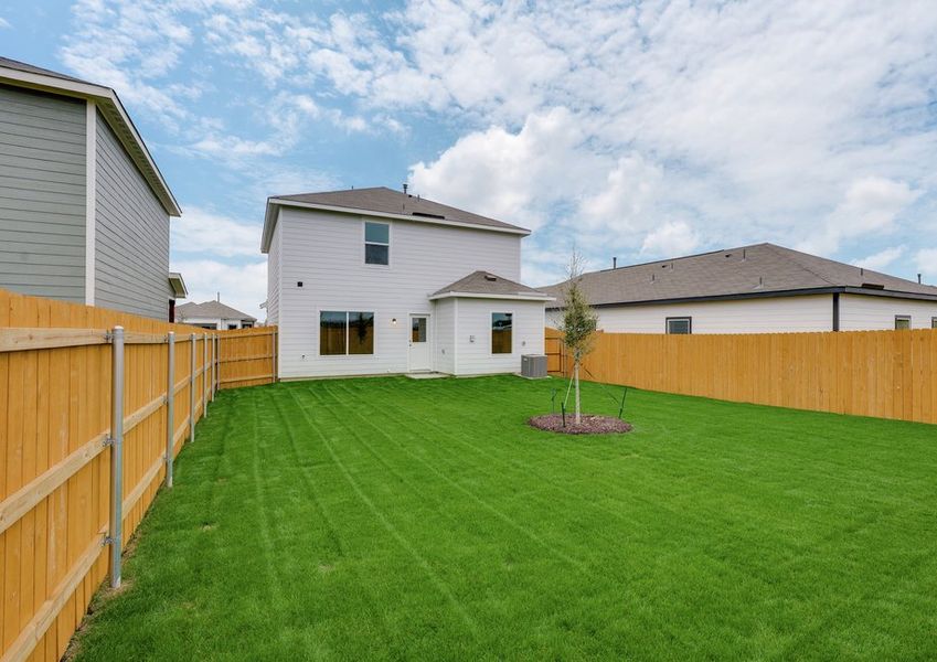 The back yard of the Colorado is fully fenced-in. The back yard of the Colorado is fully fenced-in.