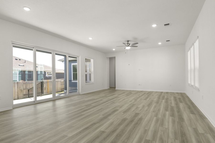 Spacious, unfurnished interior of a new home in Easton Park, Austin (Image 41).