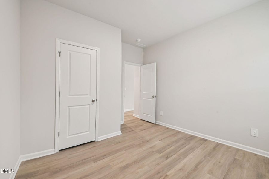 18-web-or-mls-Raleigh - Oak Manor - 133