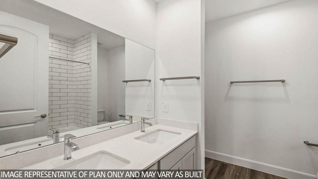 Furnished interior view inside a new home in Silverthorne, Conroe (Image 5). Furnished interior view inside a new home in Silverthorne, Conroe (Image 5).