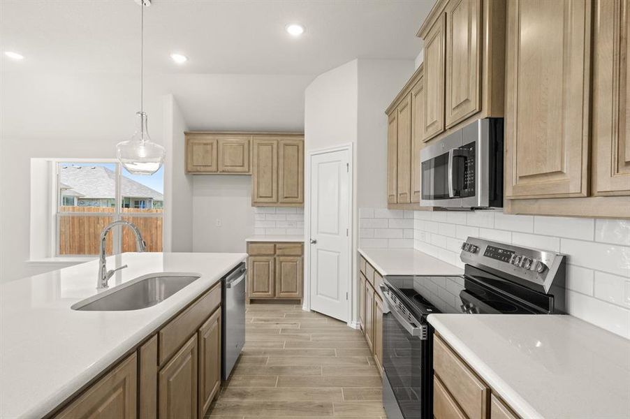 1125 Avery- Kitchen-3 1125 Avery- Kitchen-3