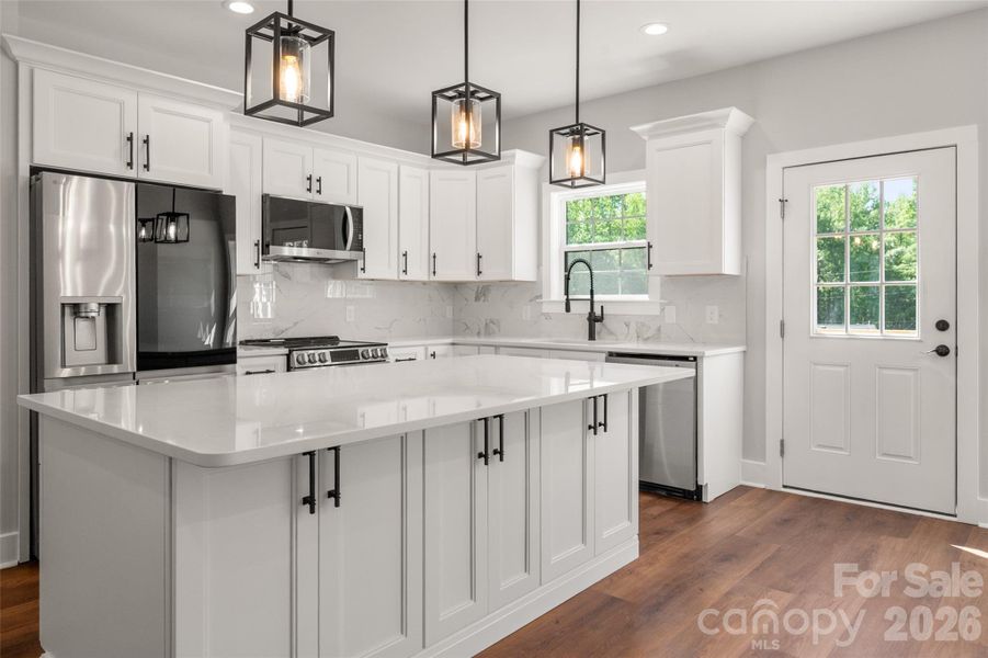 Furnished interior view inside a new home in , Kannapolis (Image 9).