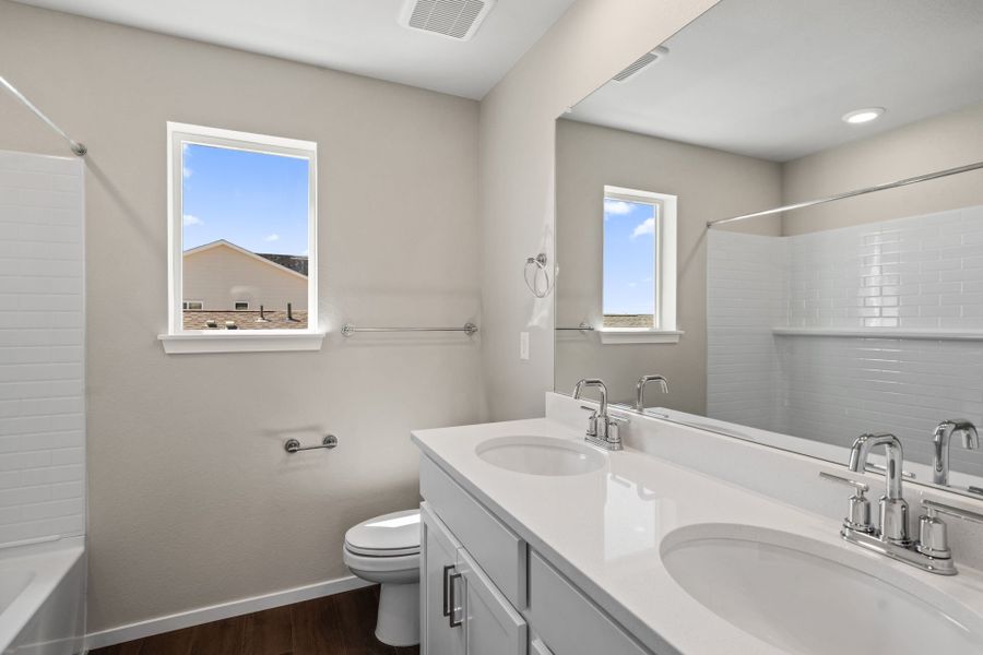 Furnished interior view inside a new home in Wolf Creek Run West, Strasburg (Image 8).