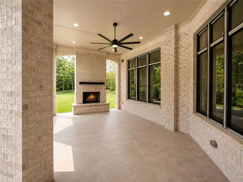 Exterior details and patio area of a home in , Alpharetta (Image 25).