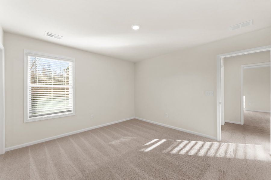 Spacious, unfurnished interior of a new home in Fairview Falls, Chesnee (Image 28).