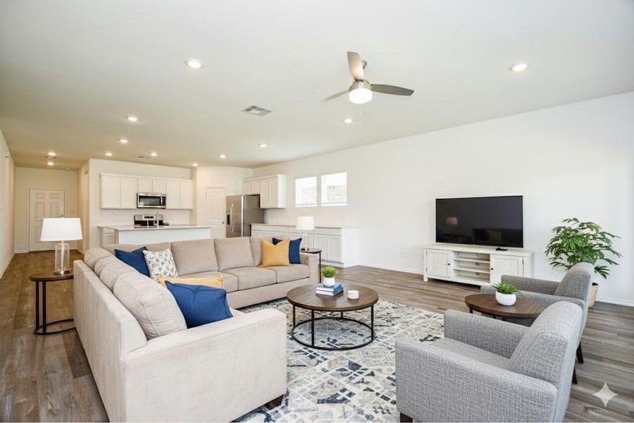 Spacious living room - Virtually staged