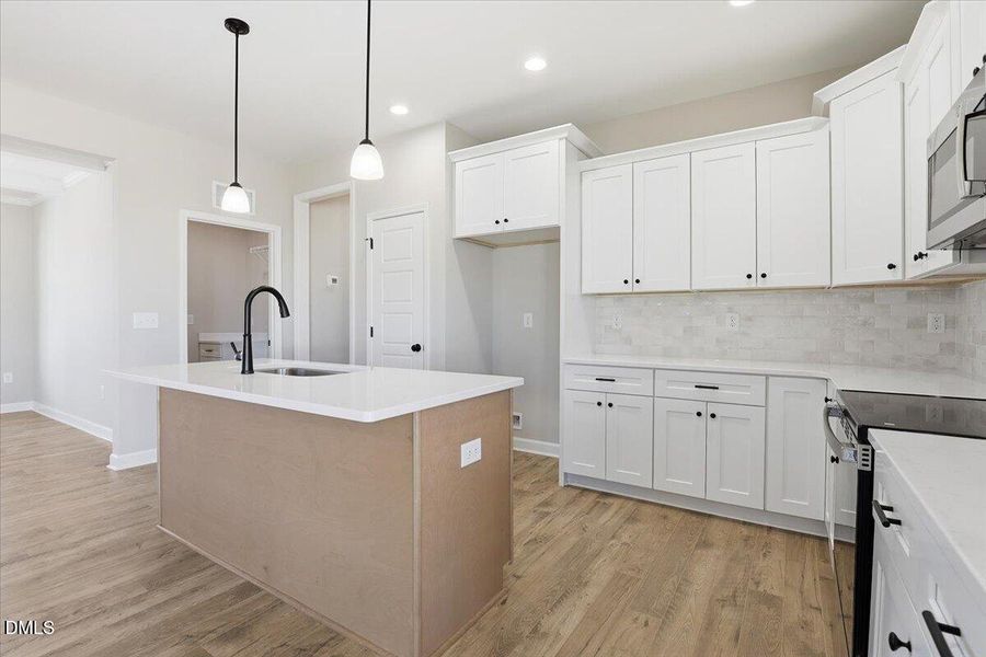 18-3696 Drew Farmer Rd-18