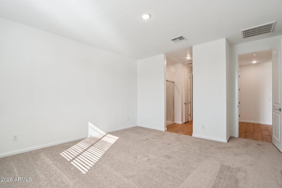 24-web-or-mls-W Camden Ave-S0402-024