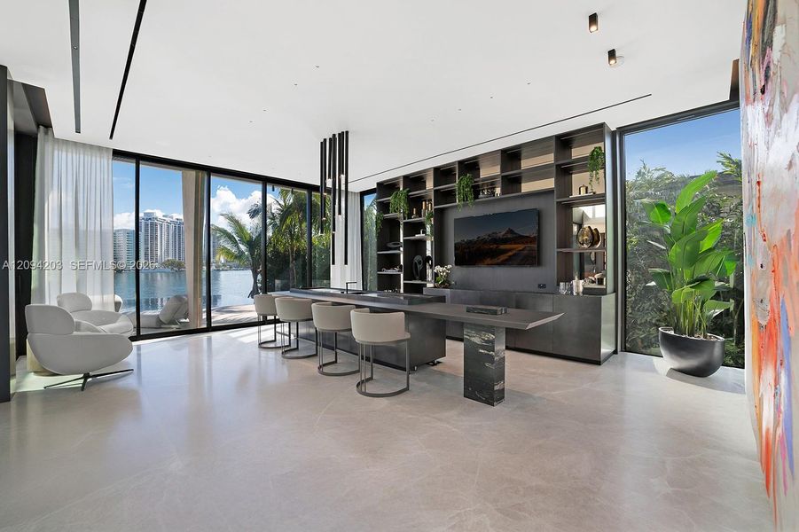Community amenities in , Miami Beach (Image 59).
