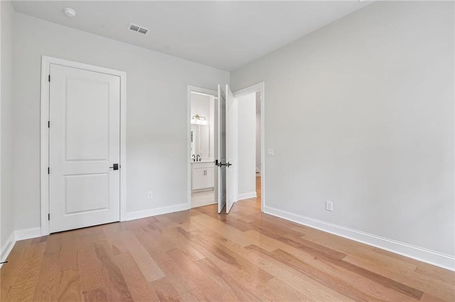 Spacious, unfurnished interior of a new home in Waterside, Peachtree Corners (Image 35). Spacious, unfurnished interior of a new home in Waterside, Peachtree Corners (Image 35).