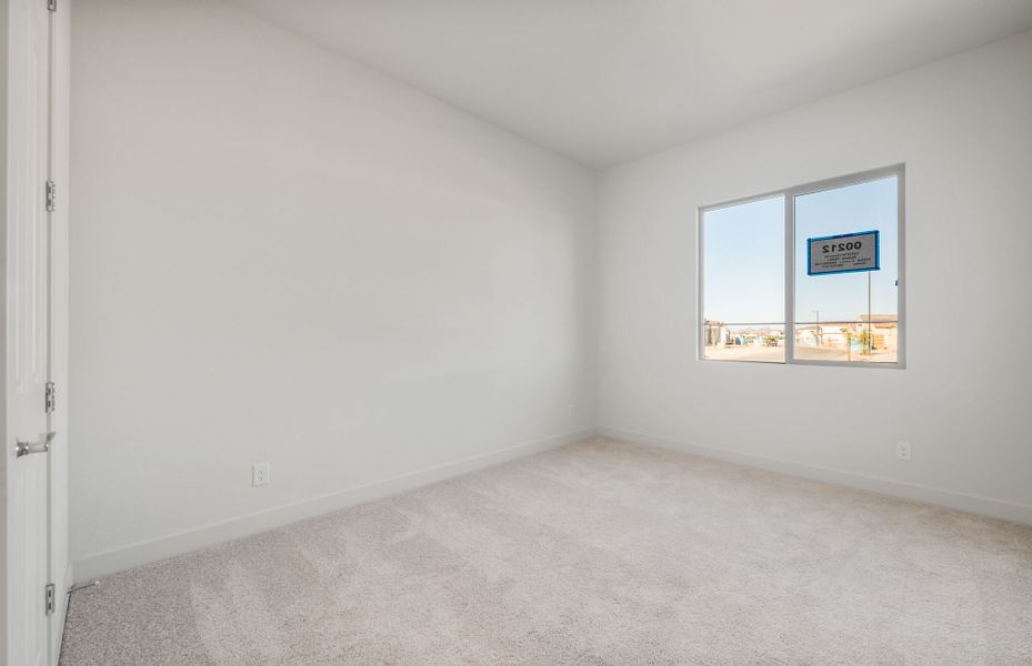 Spacious, unfurnished interior of a new home in Artisan at Asante, Surprise (Image 23). Spacious, unfurnished interior of a new home in Artisan at Asante, Surprise (Image 23).