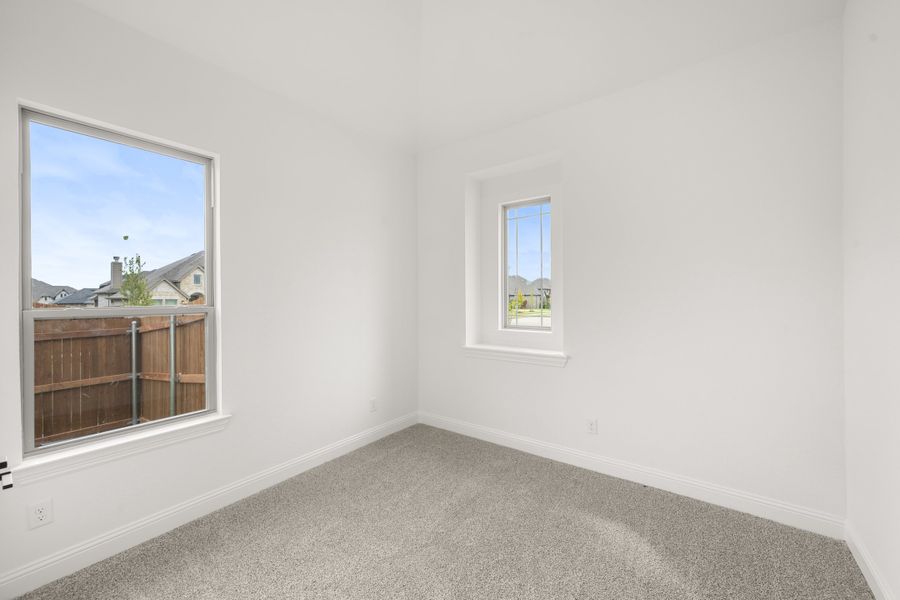Spacious, unfurnished interior of a new home in Ridgepoint, Midlothian (Image 24).