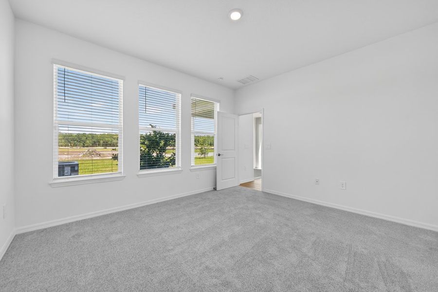 Spacious, unfurnished interior of a new home in Westview Community Group Page, Poinciana (Image 17).