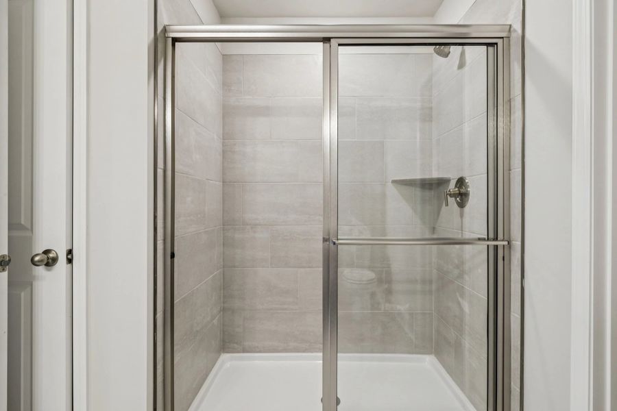 Furnished interior in a model home at Cades Bluff in Lebanon (Image 14).