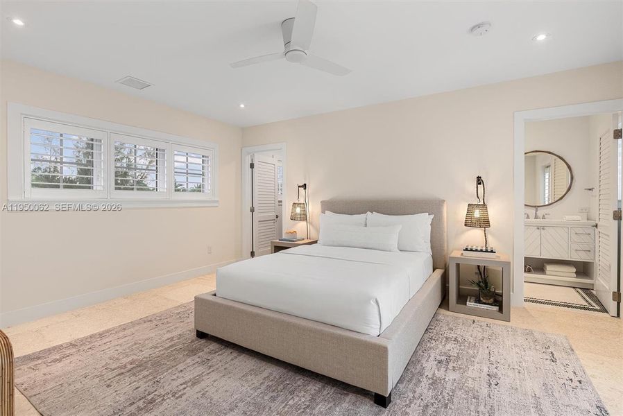 Furnished interior view inside a new home in , Islamorada, Village of Islands (Image 43).