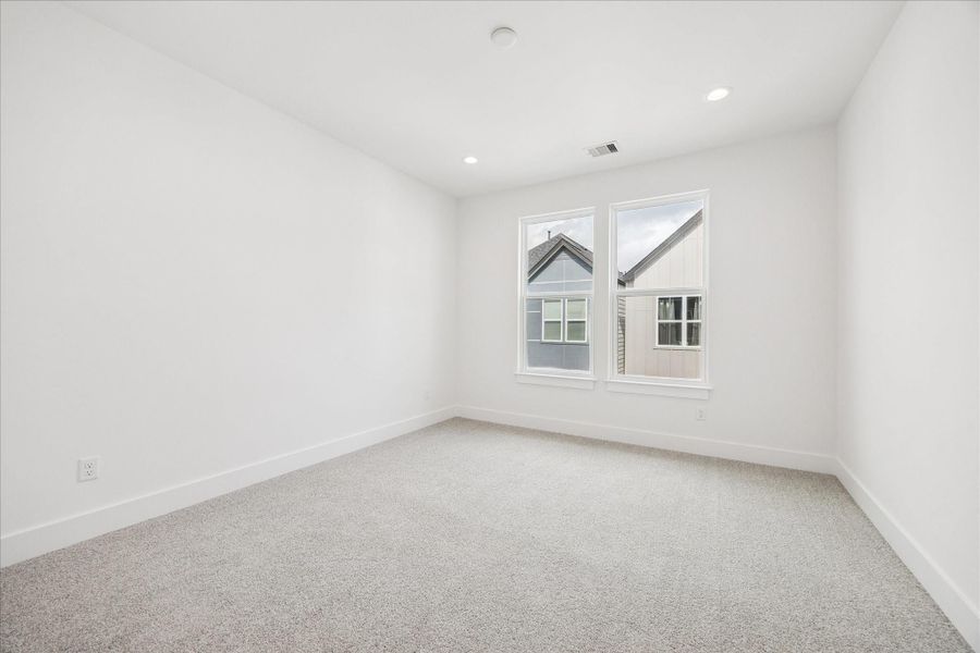 **Not of actual Home** Photos are of on-site model home reflecting finish level & finsihes**