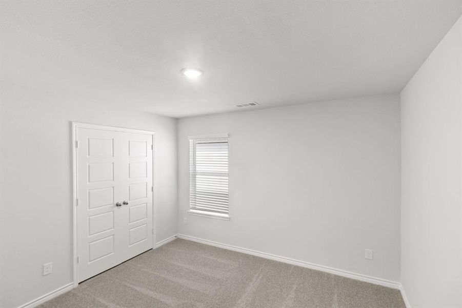 Spacious, unfurnished interior of a new home in Retreat at Fossil Creek, Fort Worth (Image 14).