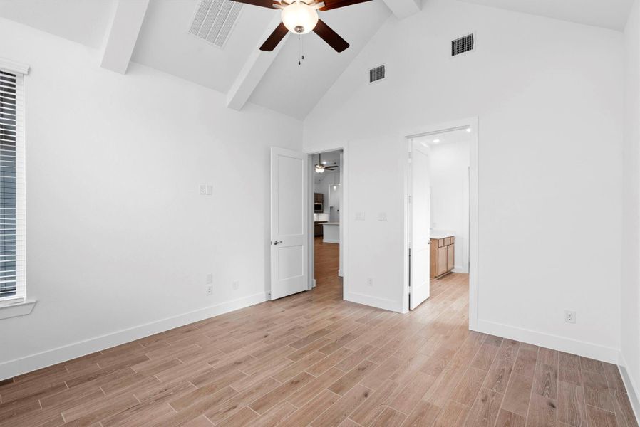 **Photos are representative - not of actual home** **Photos are representative - not of actual home**