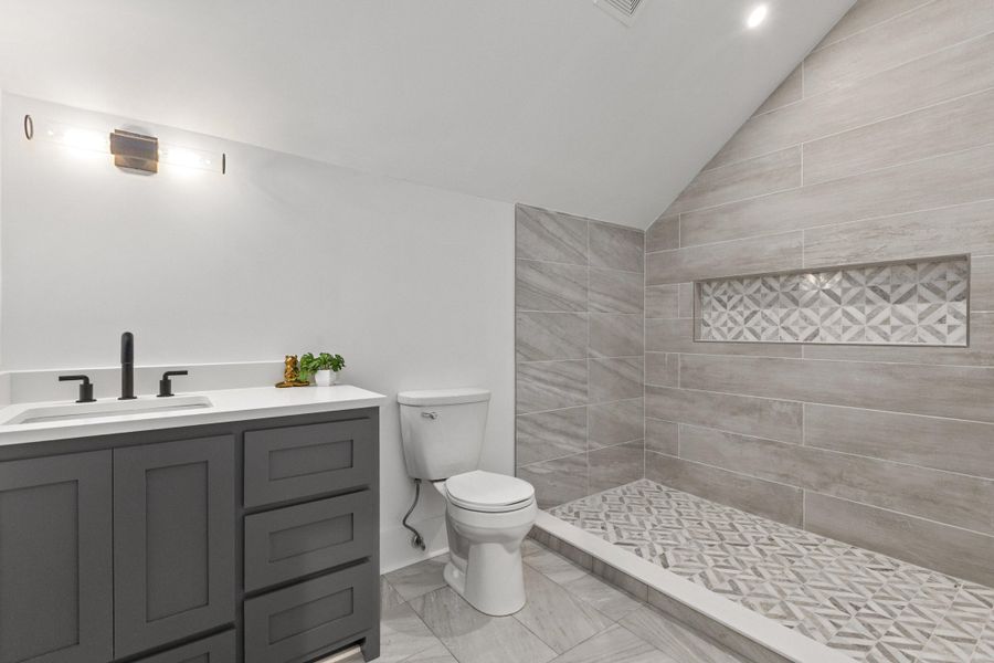 Furnished interior view inside a new home in , Johns Island (Image 41).