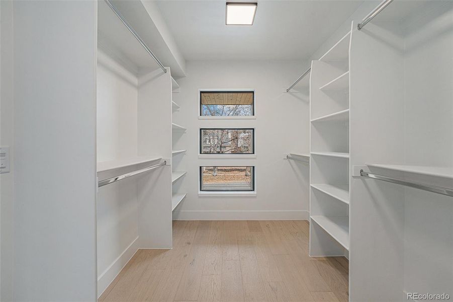 Primary suite walk-in closet