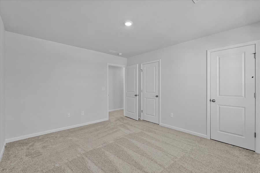 Spacious, unfurnished interior of a new home in Fieldstone, Lexington (Image 39). Spacious, unfurnished interior of a new home in Fieldstone, Lexington (Image 39).
