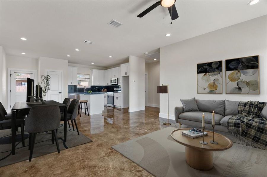 Furnished interior view inside a new home in , Hico (Image 6).