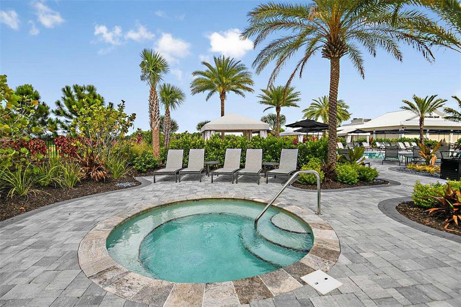 Community amenities in Esplanade at Azario Lakewood Ranch, Bradenton (Image 25).