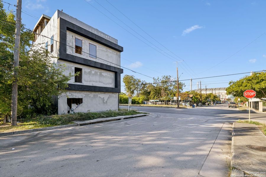 Image 17 of a home in . Image 17 of a home in .