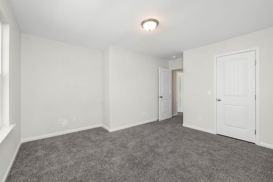 Spacious, unfurnished interior of a new home in Savannah Highlands, Savannah (Image 35).