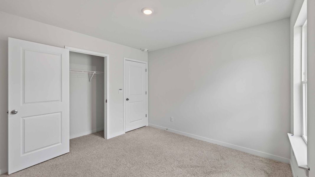 Spacious, unfurnished interior of a new home in Huffman Ridge, Hickory (Image 21).