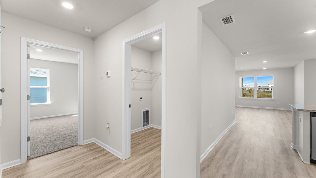 Spacious, unfurnished interior of a new home in Liberty, Panama City (Image 15).