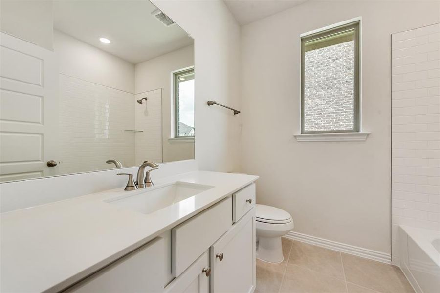 Furnished interior view inside a new home in Spiritas Ranch, Little Elm (Image 9). Furnished interior view inside a new home in Spiritas Ranch, Little Elm (Image 9).