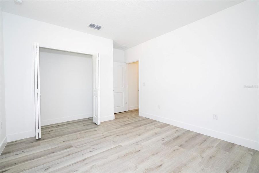 Spacious, unfurnished interior of a new home in , North Port (Image 27).