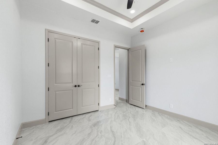 Spacious, unfurnished interior of a new home in , Selma (Image 31).