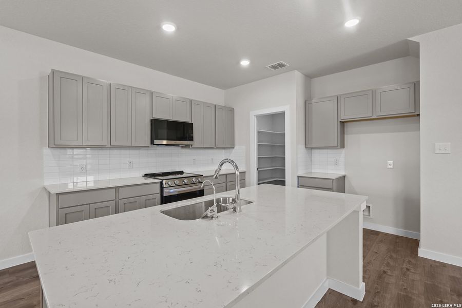 Furnished interior view inside a new home in Spring Creek, San Antonio (Image 10).