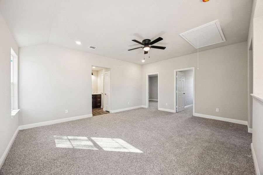 Spacious, unfurnished interior of a new home in , Cleveland (Image 22).