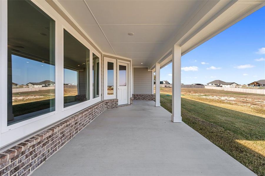 Exterior details and patio area of a home in Hillcrest Meadows North, Decatur (Image 29).