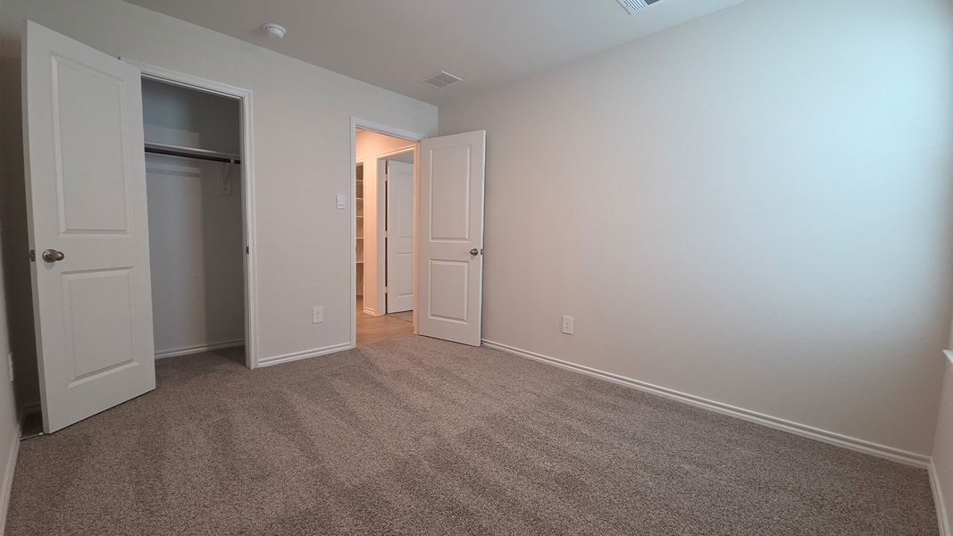 Spacious, unfurnished interior of a new home in Wildwood, Royse City (Image 18).