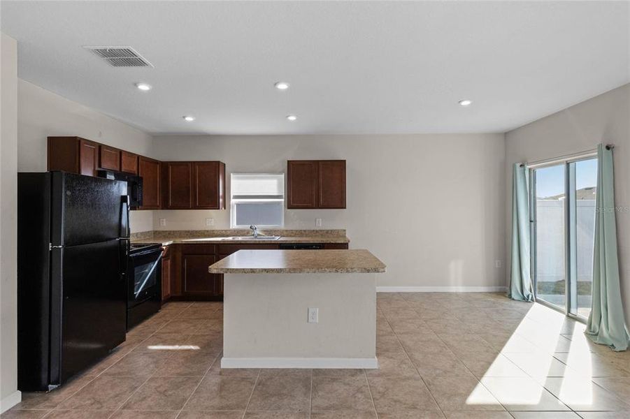 Kitchen/Dining room