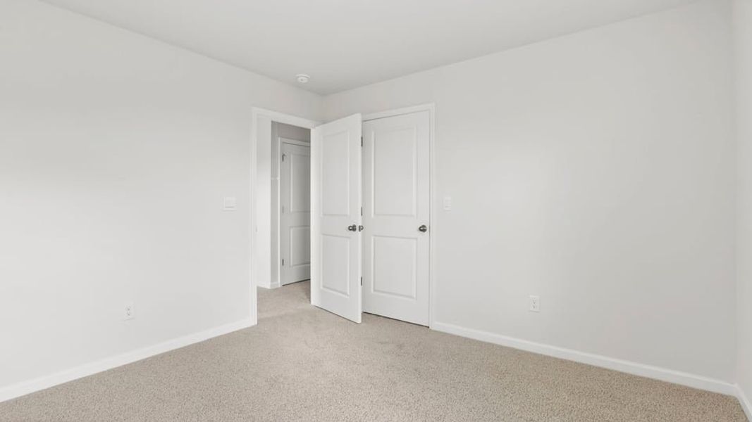 Spacious, unfurnished interior of a new home in Varner Station, Woodruff (Image 23).