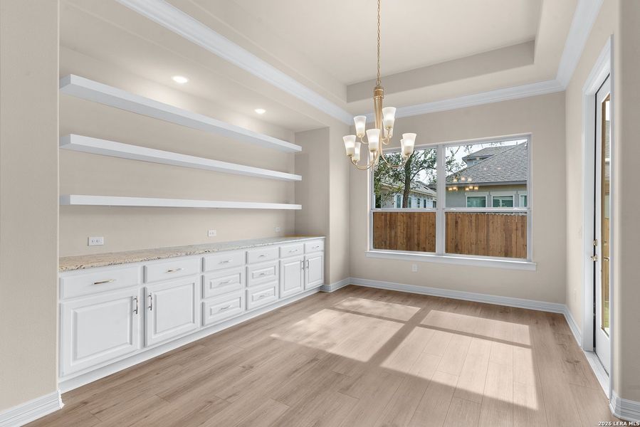 Spacious, unfurnished interior of a new home in Cibolo Crossing, Universal City (Image 29).