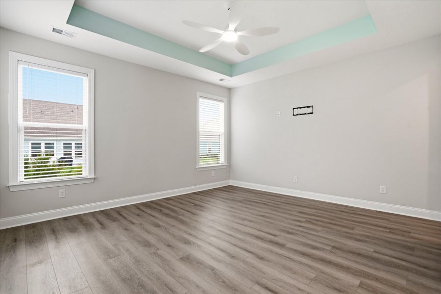 Spacious, unfurnished interior of a new home in , Summerville (Image 33).